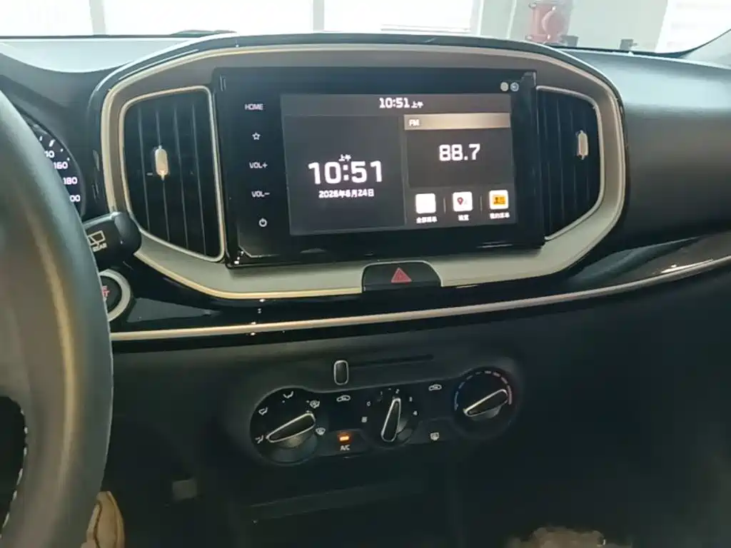 Kia KX1 2020 — фото 13