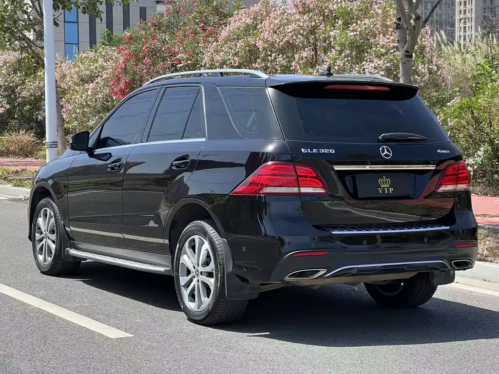 Mercedes-Benz GLE 2017