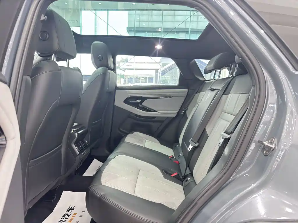 Land Rover Range Rover Evoque 2021 — фото 12