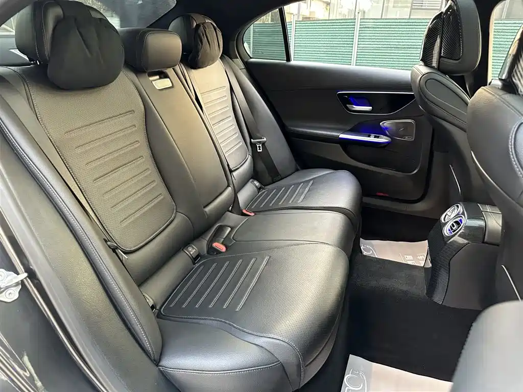 Mercedes-Benz C-Class 2023 — фото 14