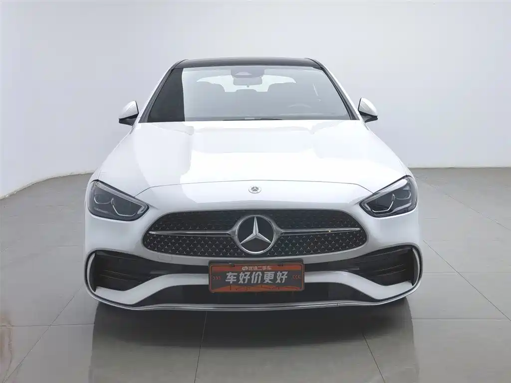 Mercedes-Benz C-Class 2023 — фото 3