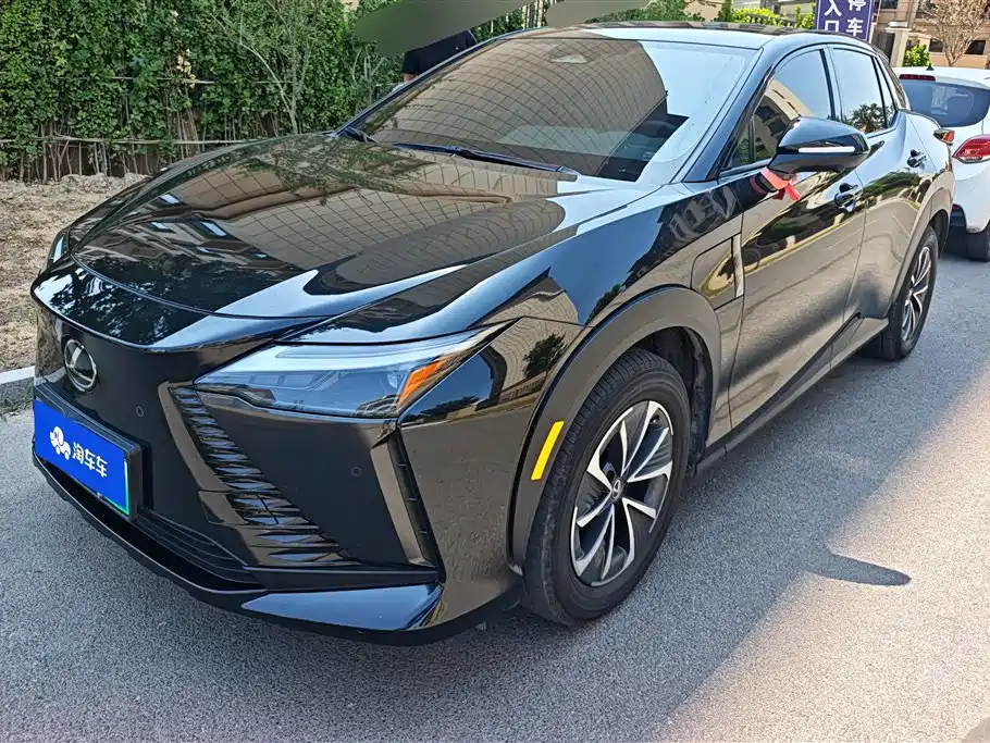 Lexus RZ 2024