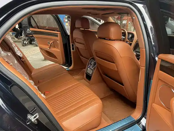 Bentley Flying Spur 2017