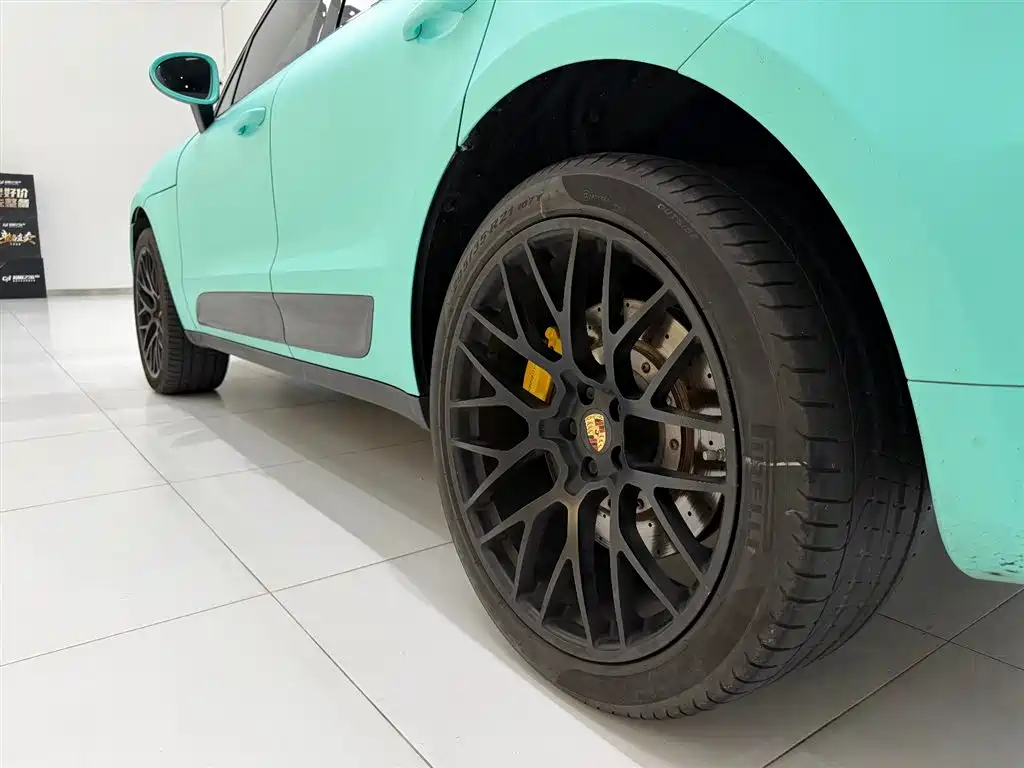 Porsche Macan 2021 — фото 12