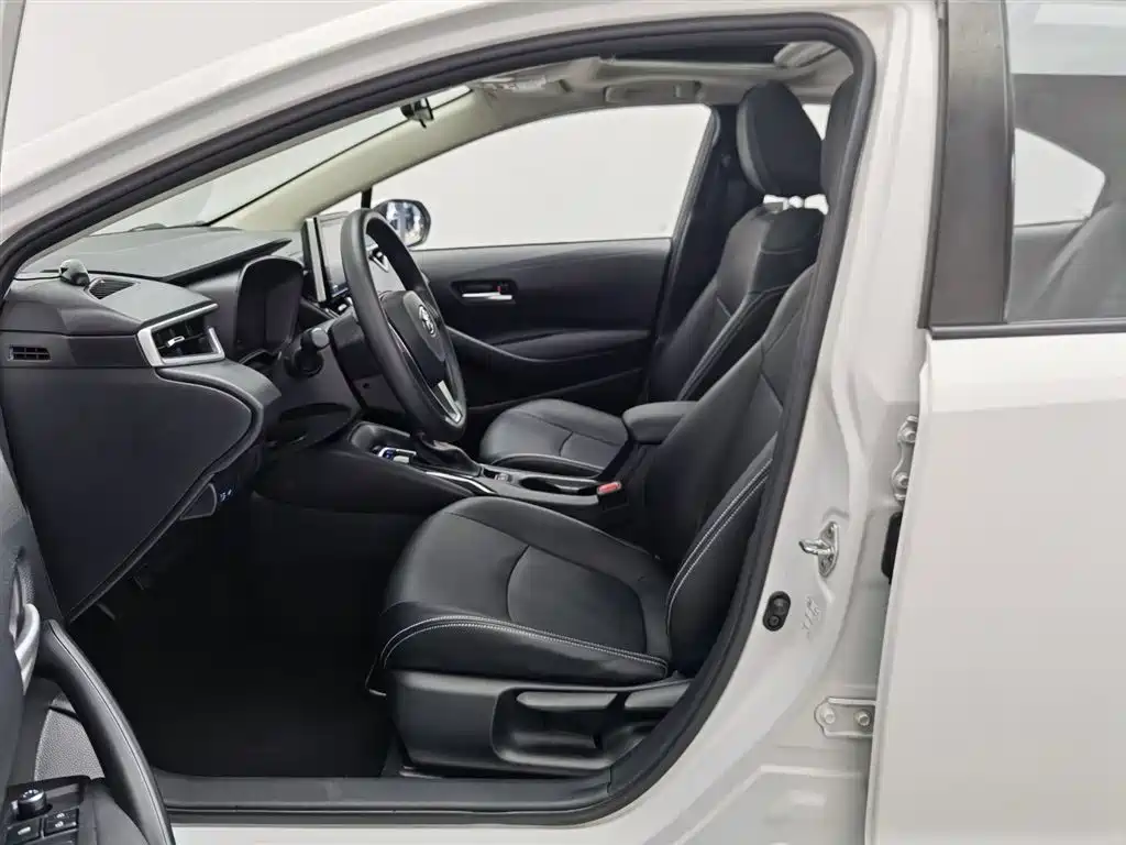 Toyota Corolla 2021 — фото 10