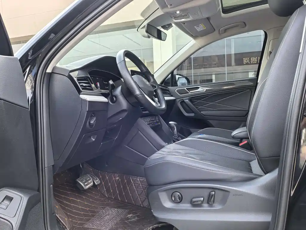 Volkswagen Tiguan L 2023