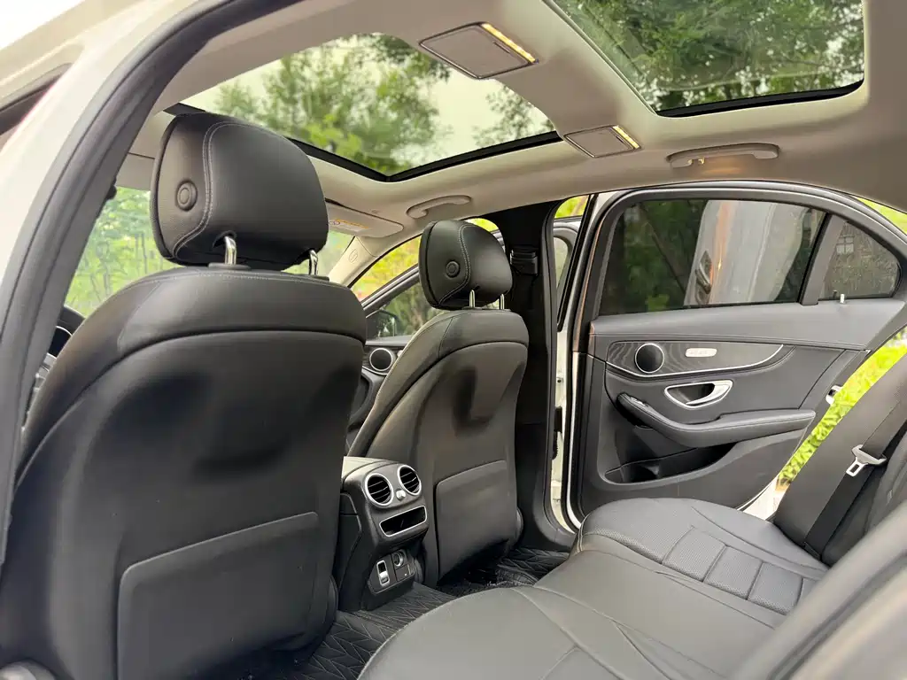 Mercedes-Benz C-Class 2020