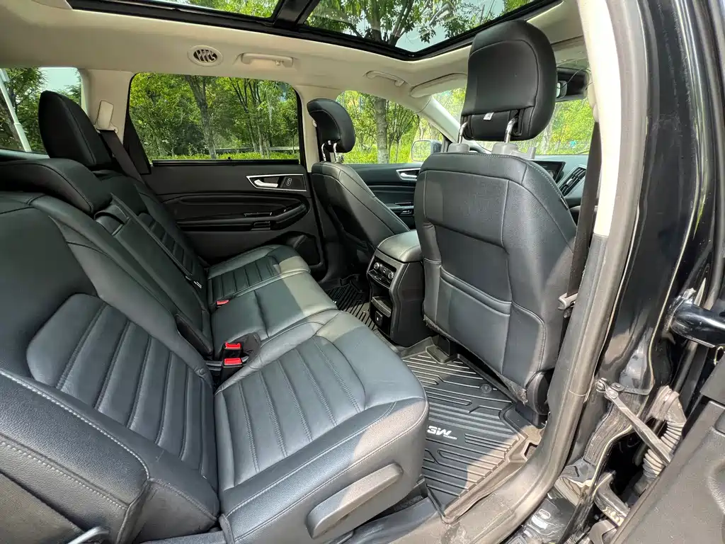 Ford Edge 2020 — фото 10