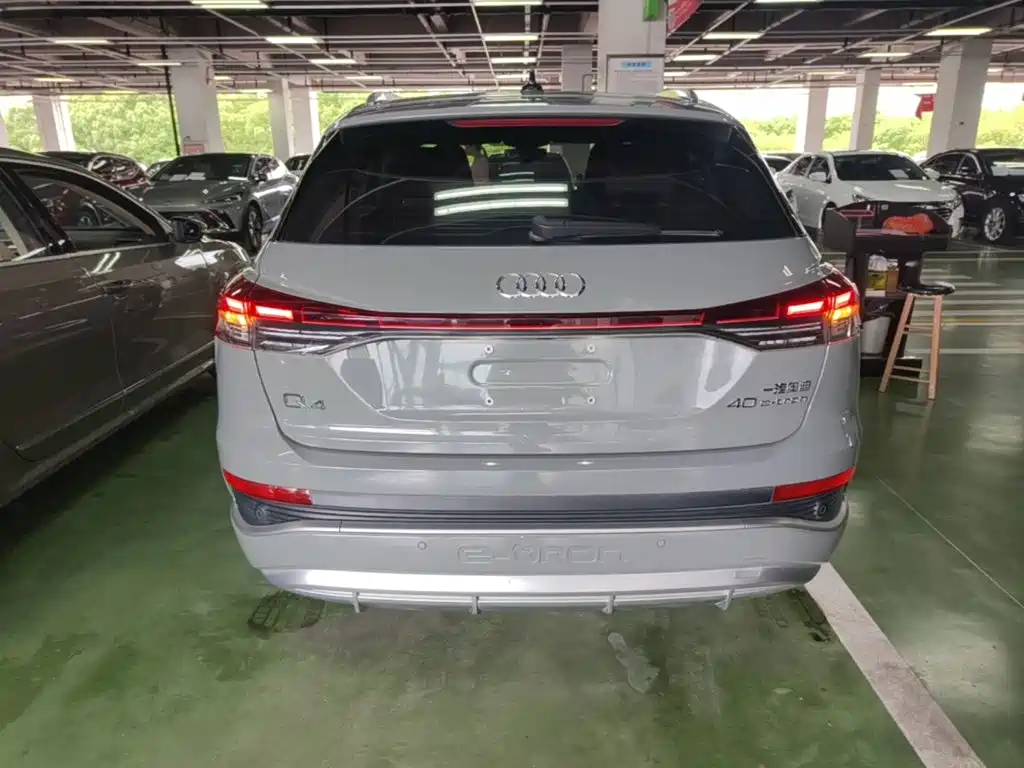 Audi Q4 e-tron 2023