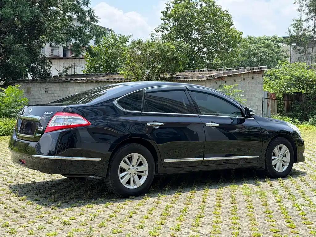 Nissan Teana 2011