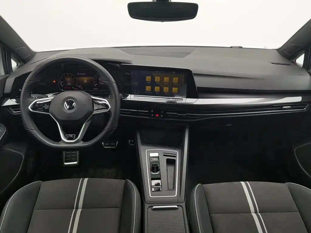 Volkswagen Golf 2023