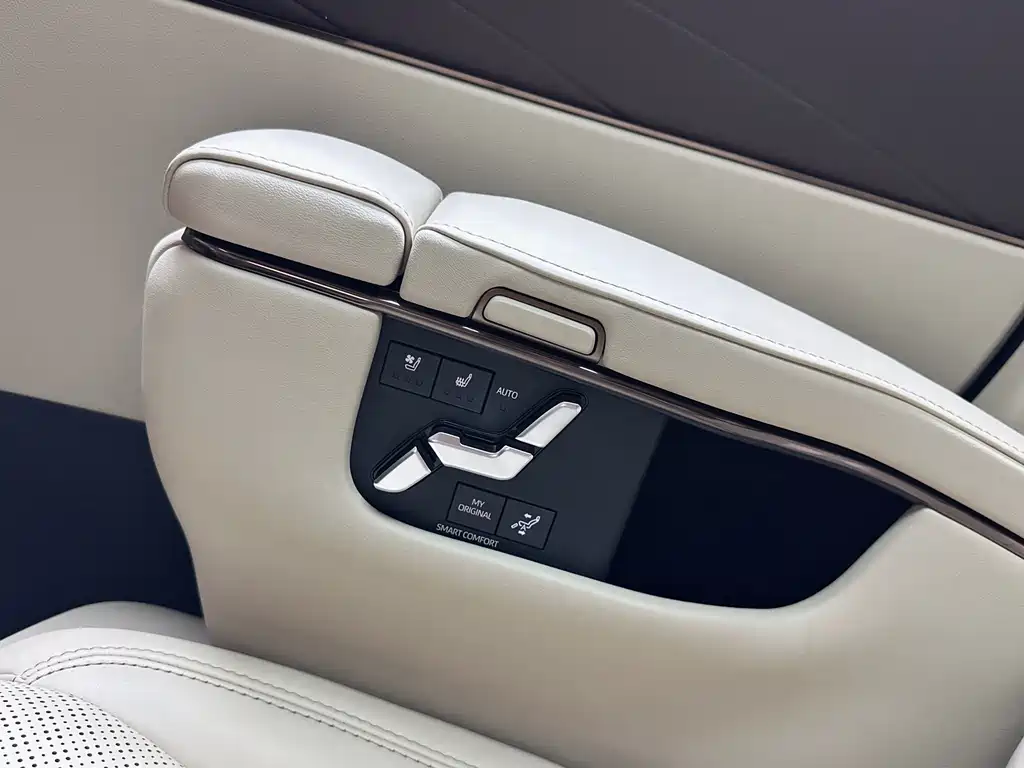 Toyota Vellfire 2024 — фото 15