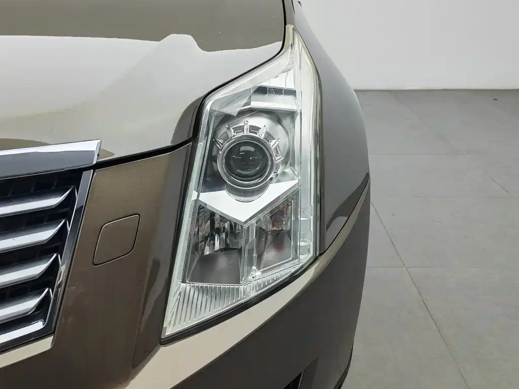 Cadillac SRX 2014 — фото 7