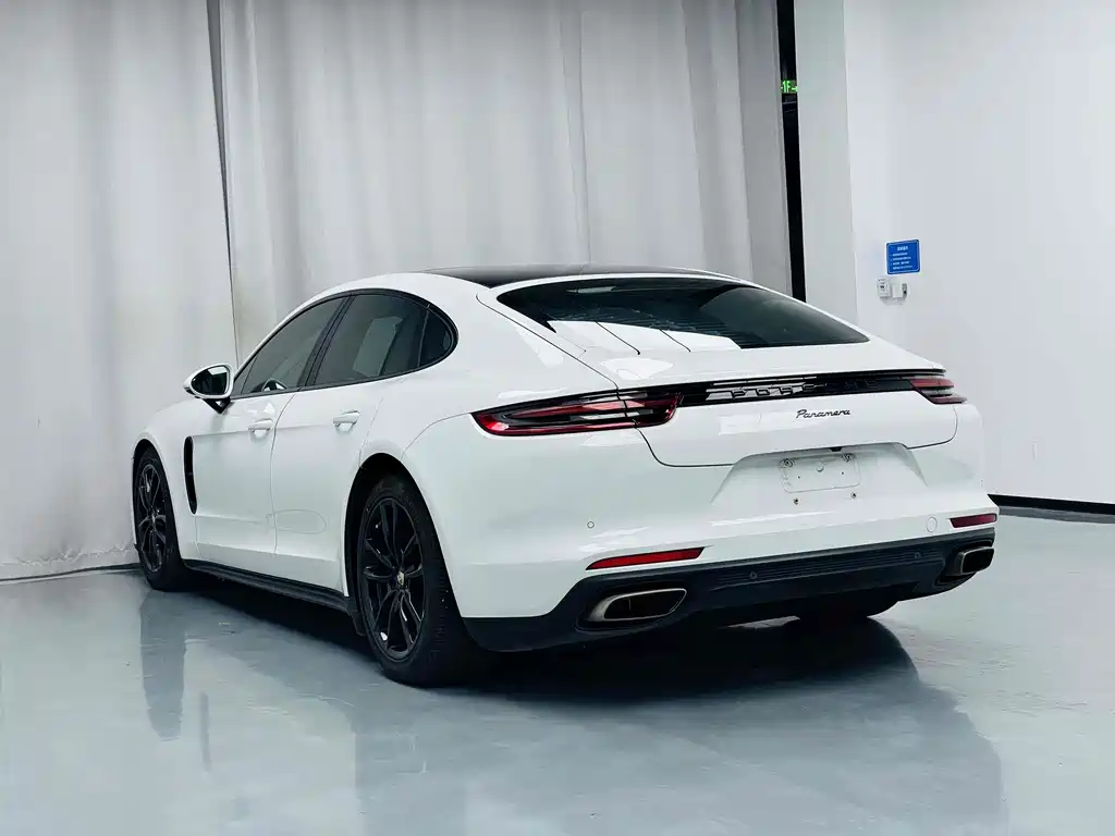 Porsche Panamera 2020 — фото 13