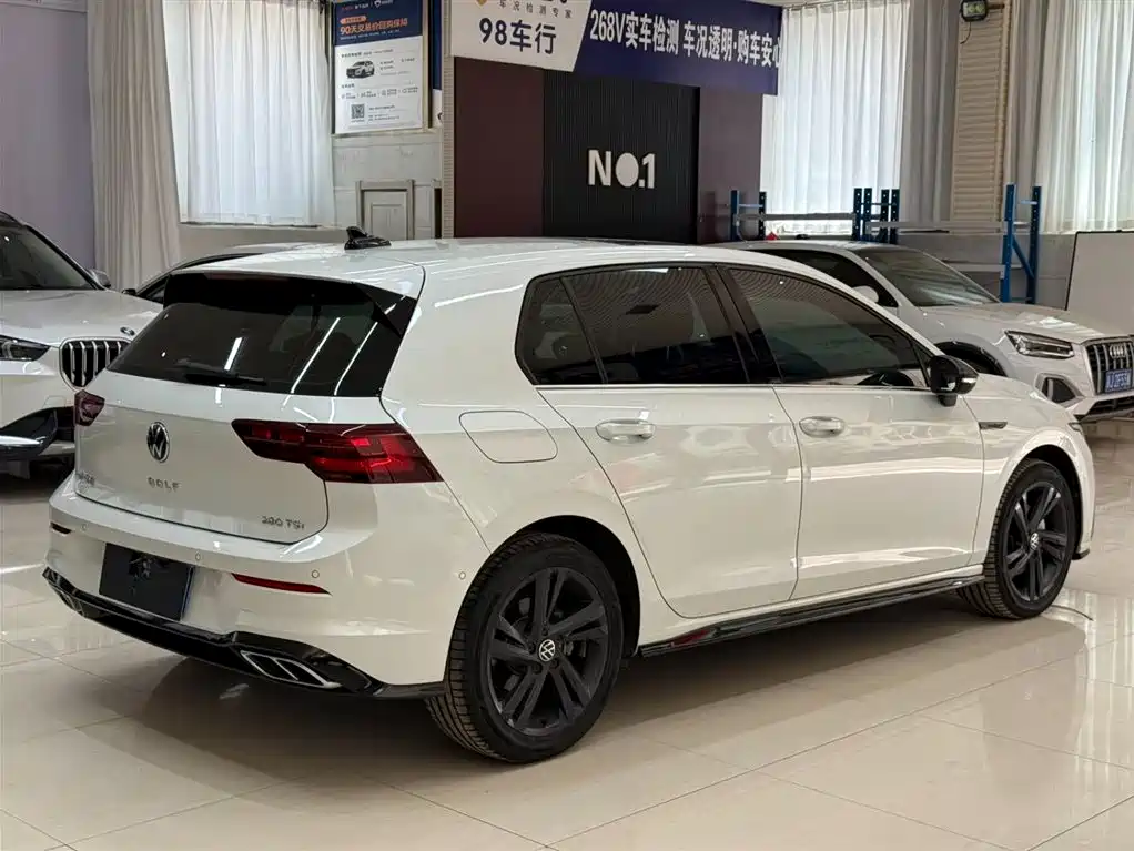 Volkswagen Golf 2022