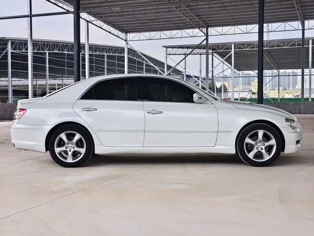 Toyota Reiz 2009
