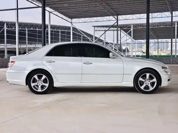 Toyota Reiz 2009