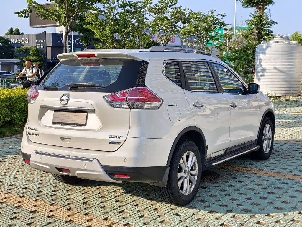 Nissan X-Trail 2014