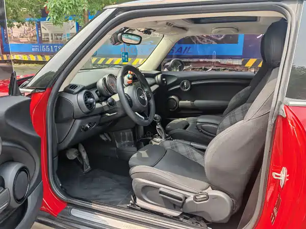 MINI MINI 2017