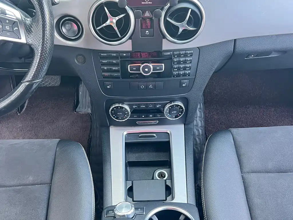 Mercedes-Benz GLK-Class 2015 — фото 16