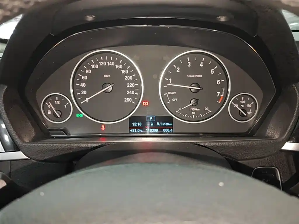 BMW 3 Series 2016 — фото 12