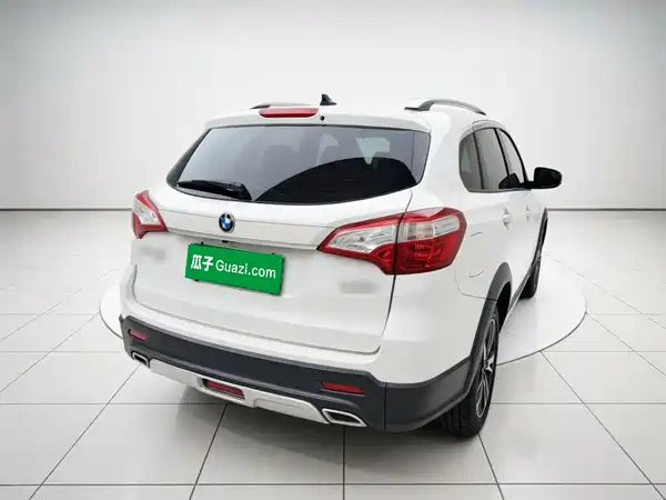 Venucia T70X 2017