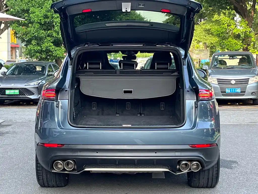 Porsche Cayenne 2018 — фото 7