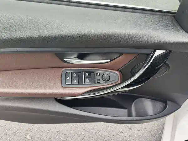 BMW 3 Series 2018