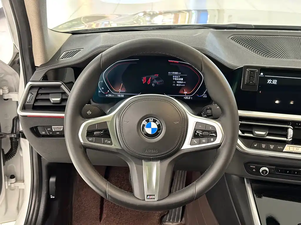 BMW 3 Series 2020 — фото 16