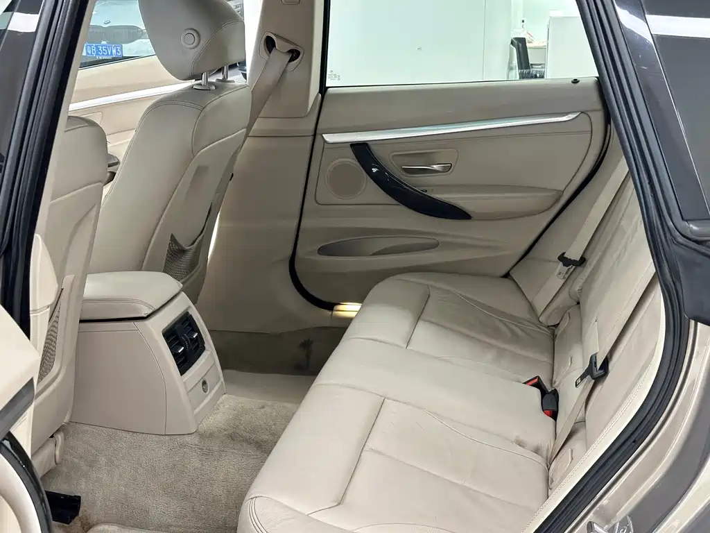 BMW 3 Series GT 2015 — фото 14