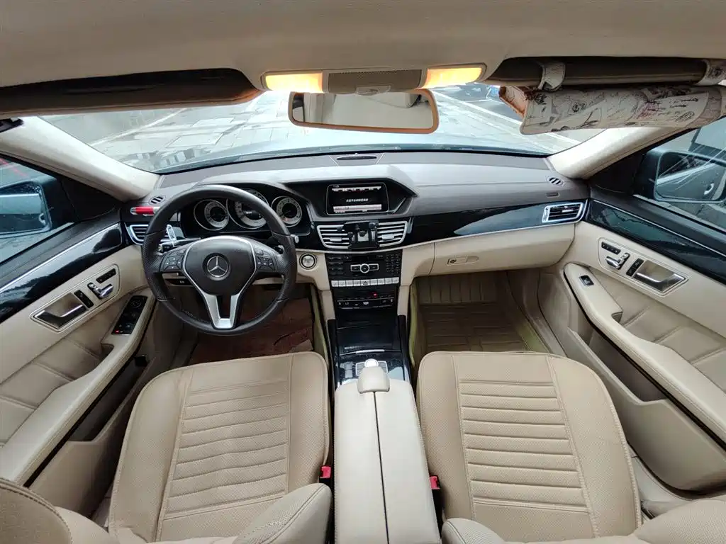 Mercedes-Benz E-Class 2014 — фото 10