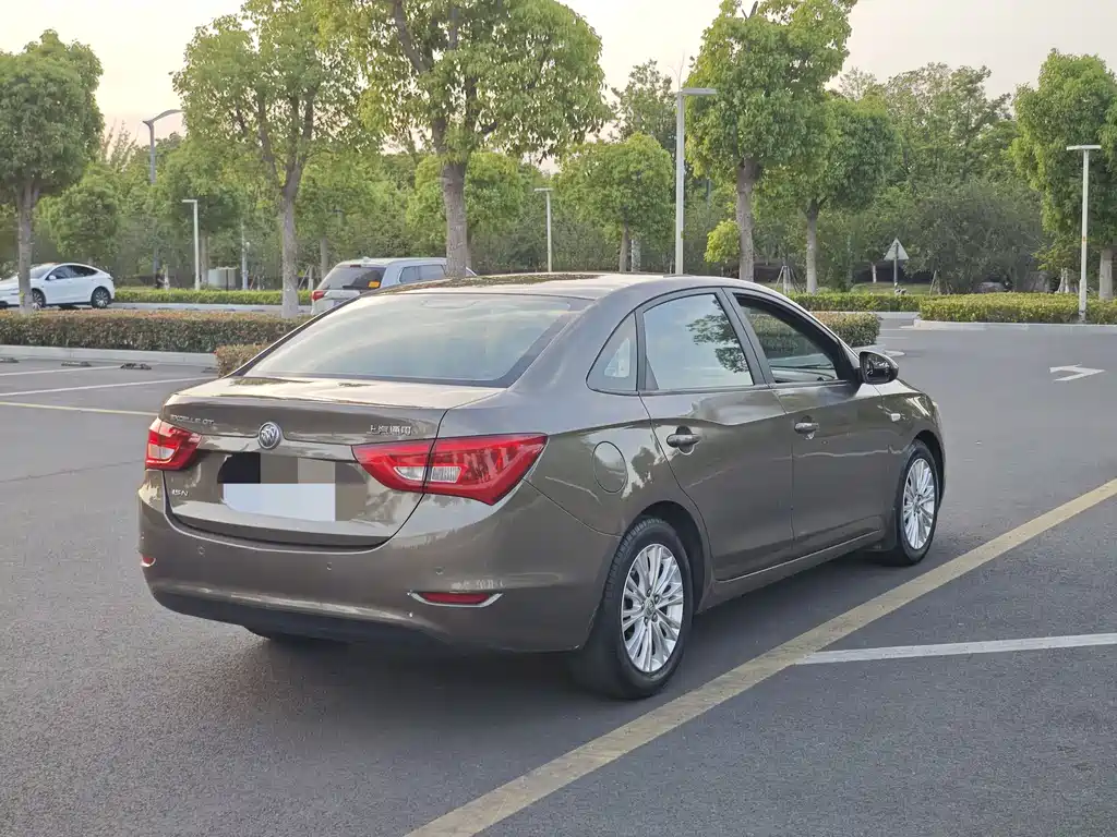Buick Excelle 2016 — фото 13