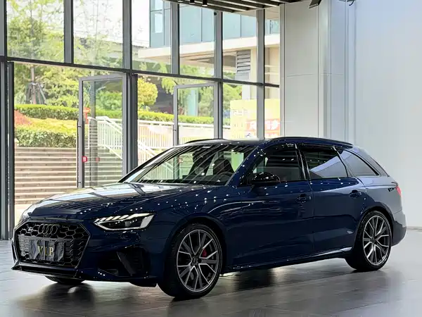 Audi S4 2023