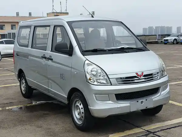 Wuling Rongguang 2018