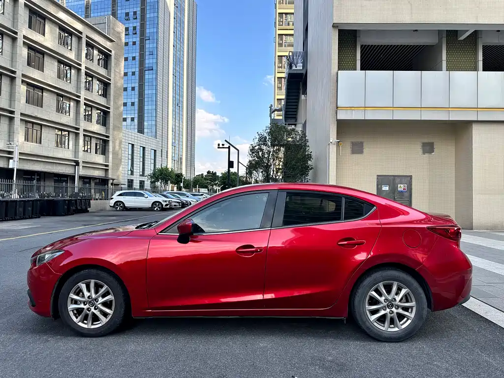 Mazda 3 Axela 2015 — фото 13