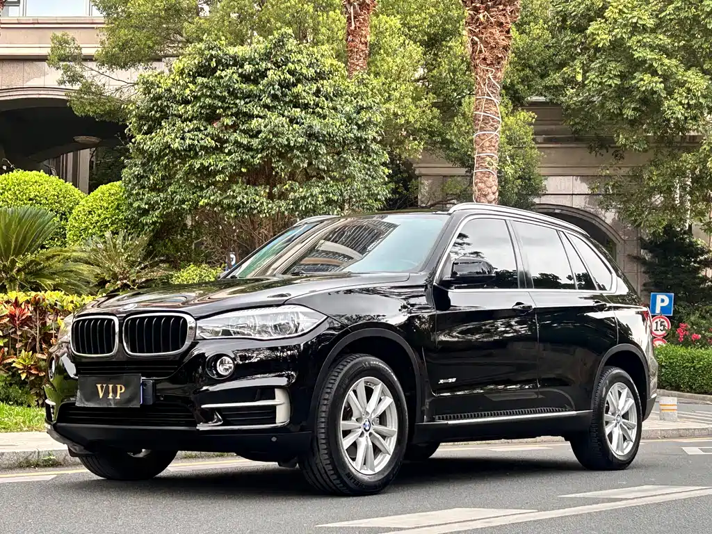 BMW X5 2019 — фото 1