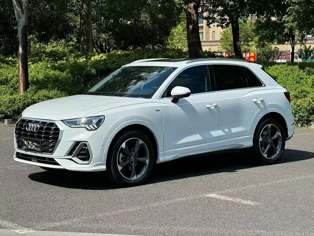 Audi Q3 2021