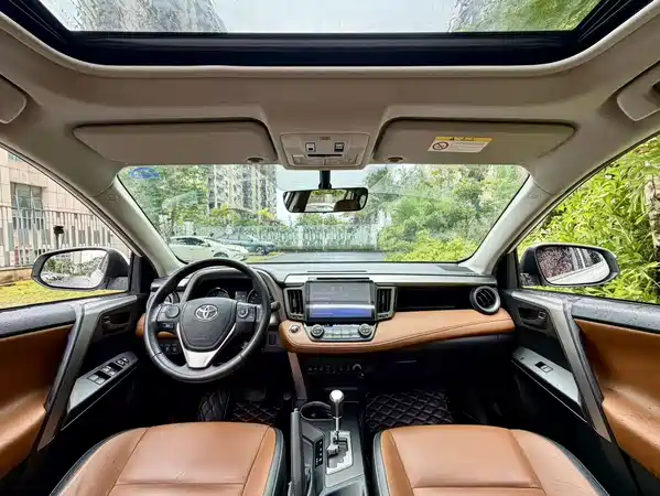 Toyota RAV4 2017