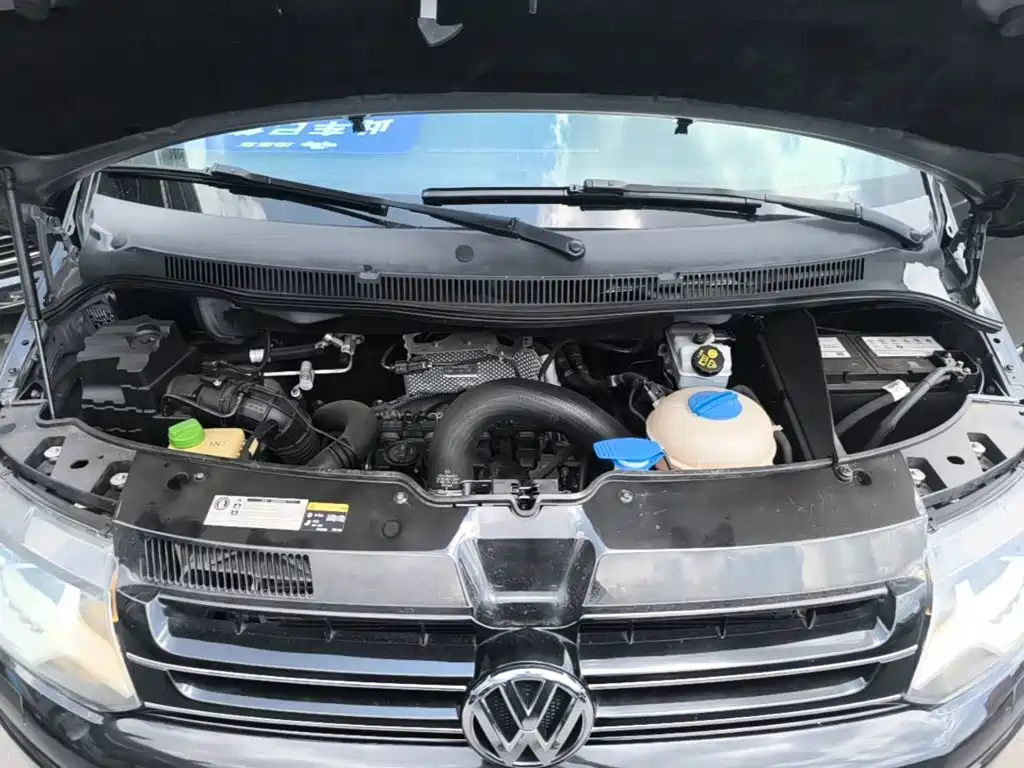 Volkswagen Multivan 2015 — фото 20