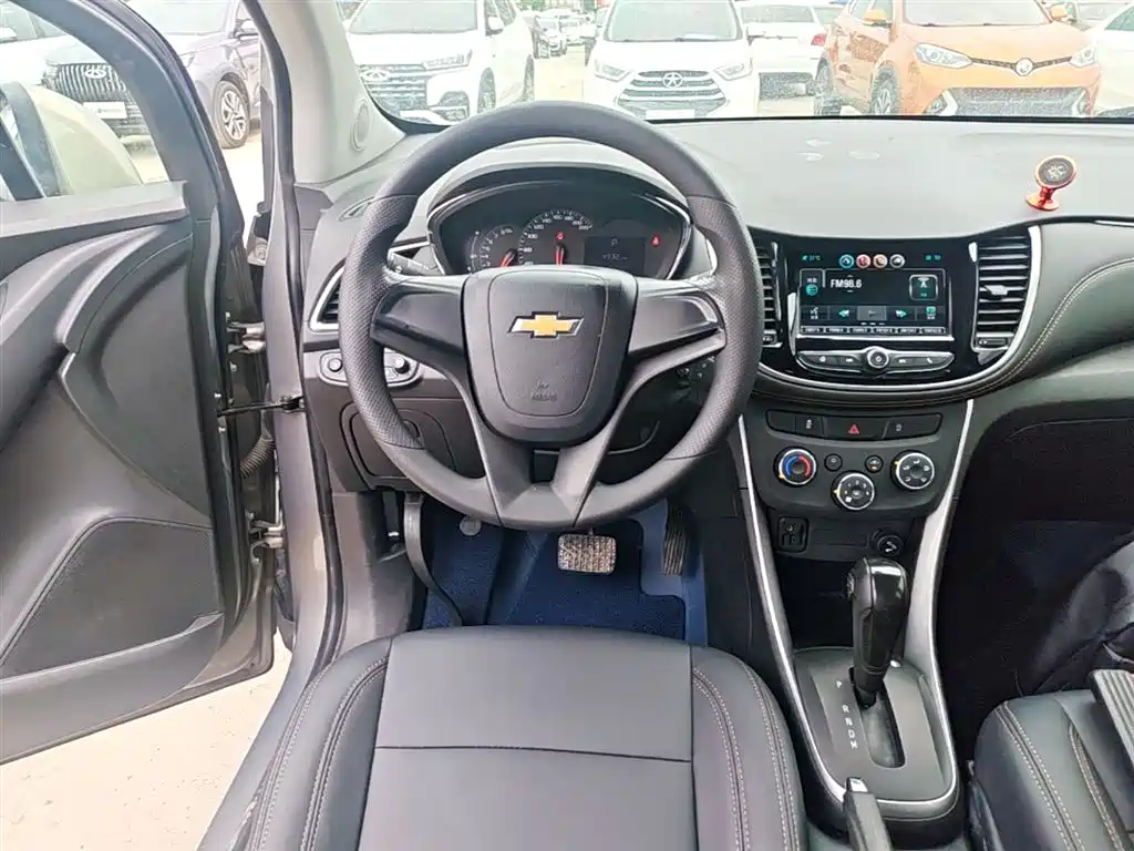 Chevrolet Trax 2018 — фото 13
