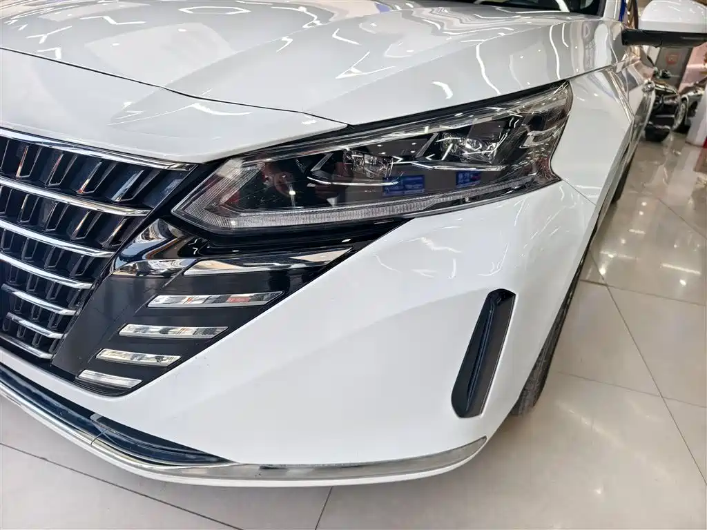 Nissan Teana 2023 — фото 17