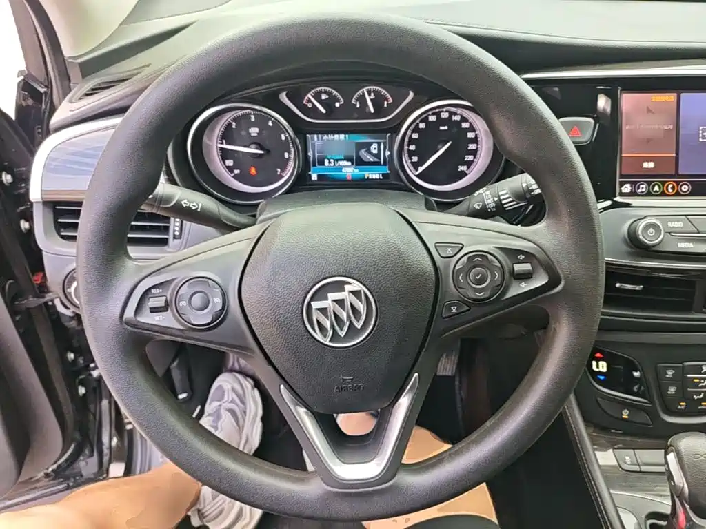 Buick Envision Plus 2021 — фото 11