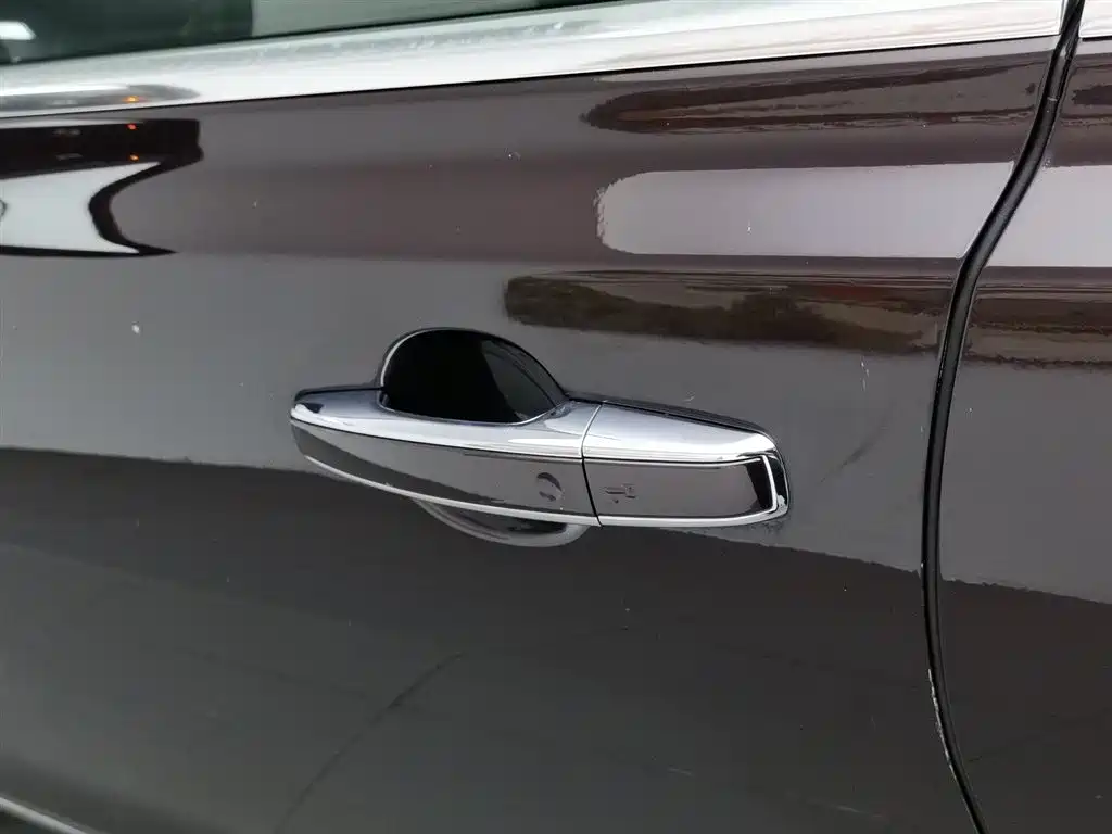 Jaguar XFL 2021 — фото 18