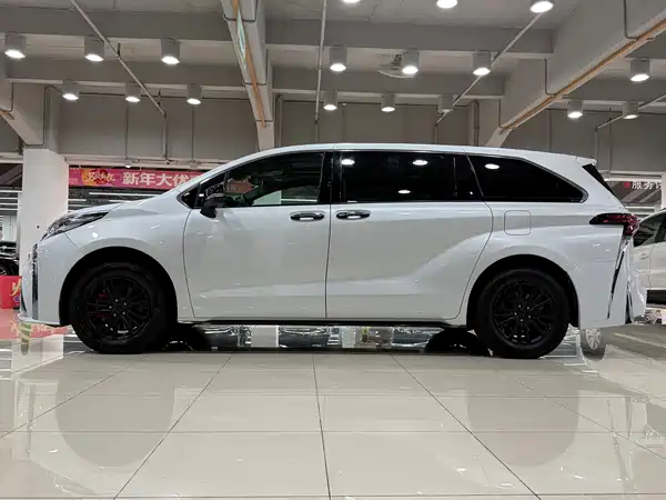 Toyota Sienna 2023