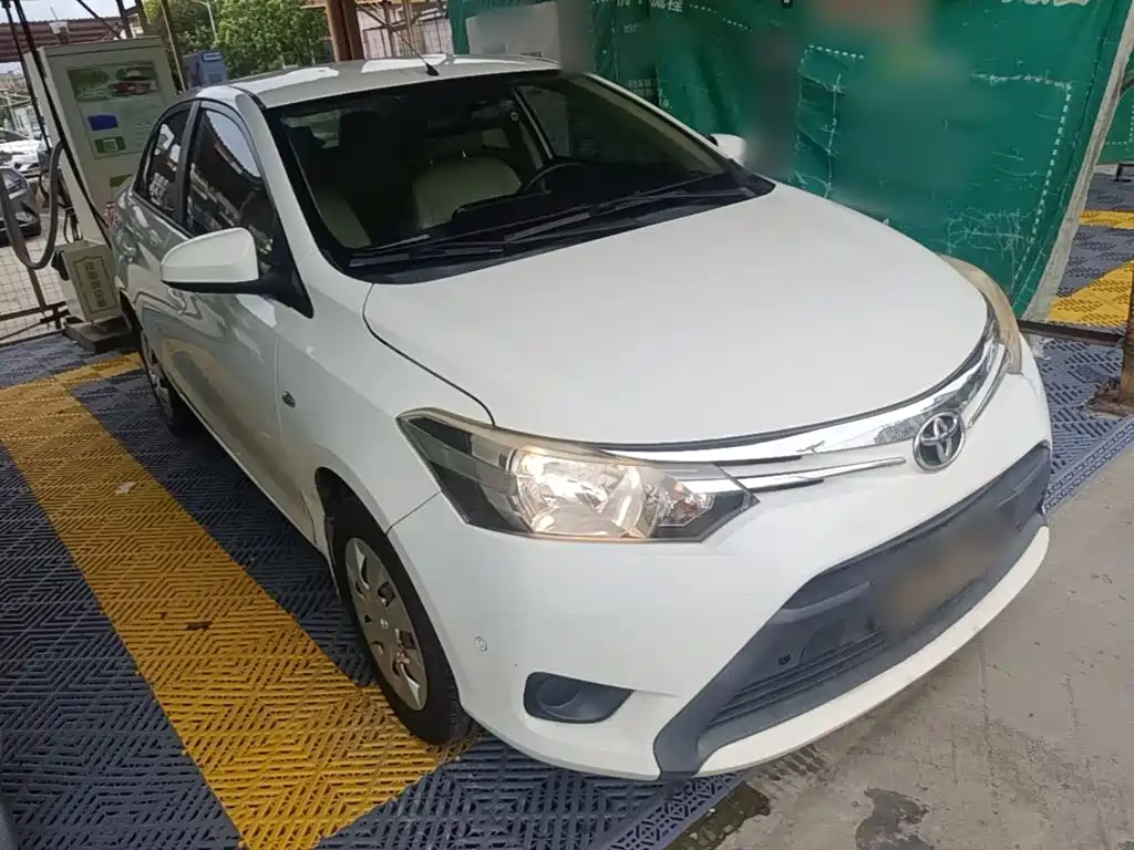 Toyota Vios 2016 — фото 4