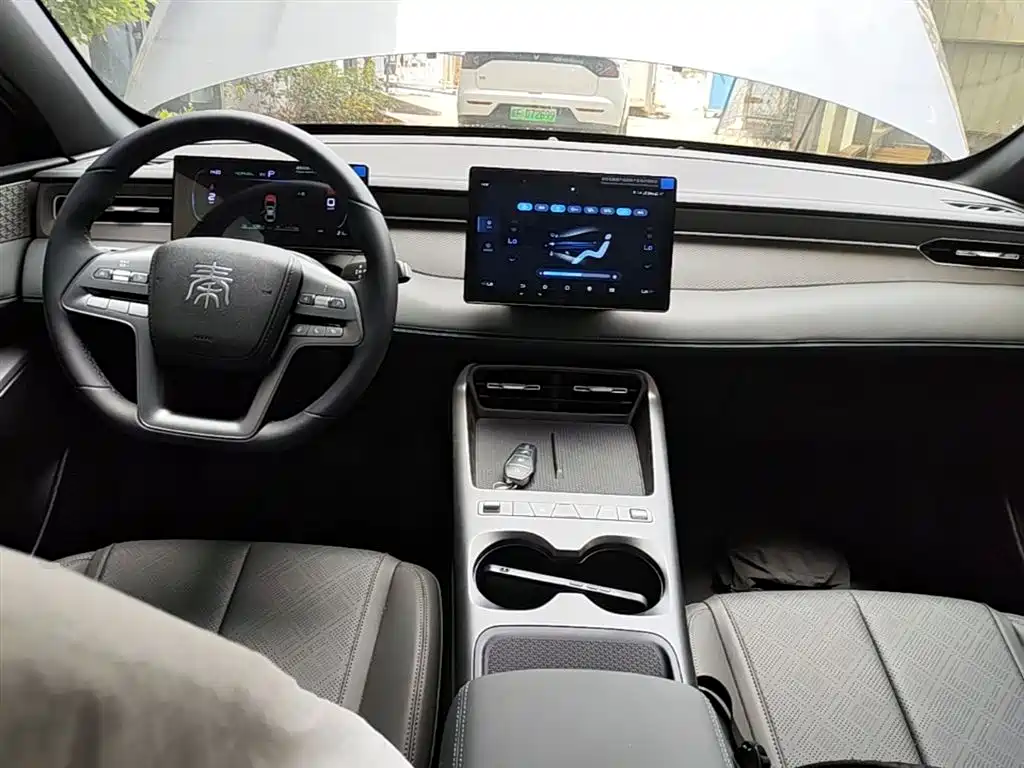 BYD Qin PLUS 2026 — фото 10