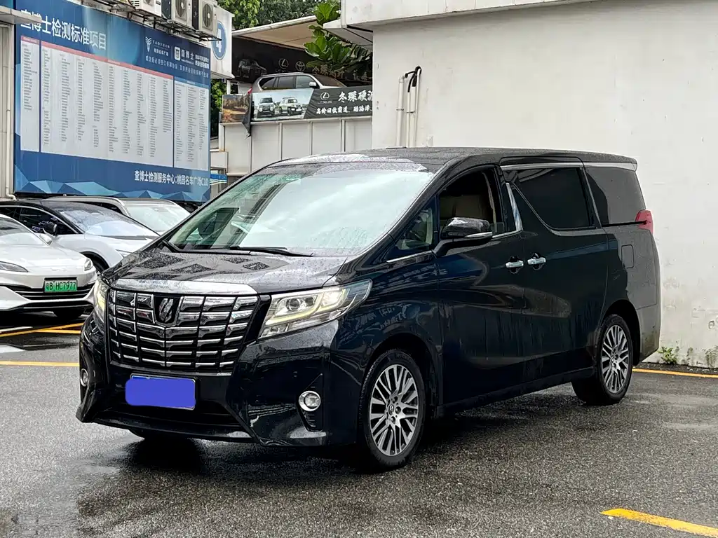 Toyota Alphard 2017 — фото 10