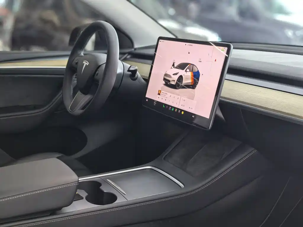 Tesla Model Y 2023 — фото 18