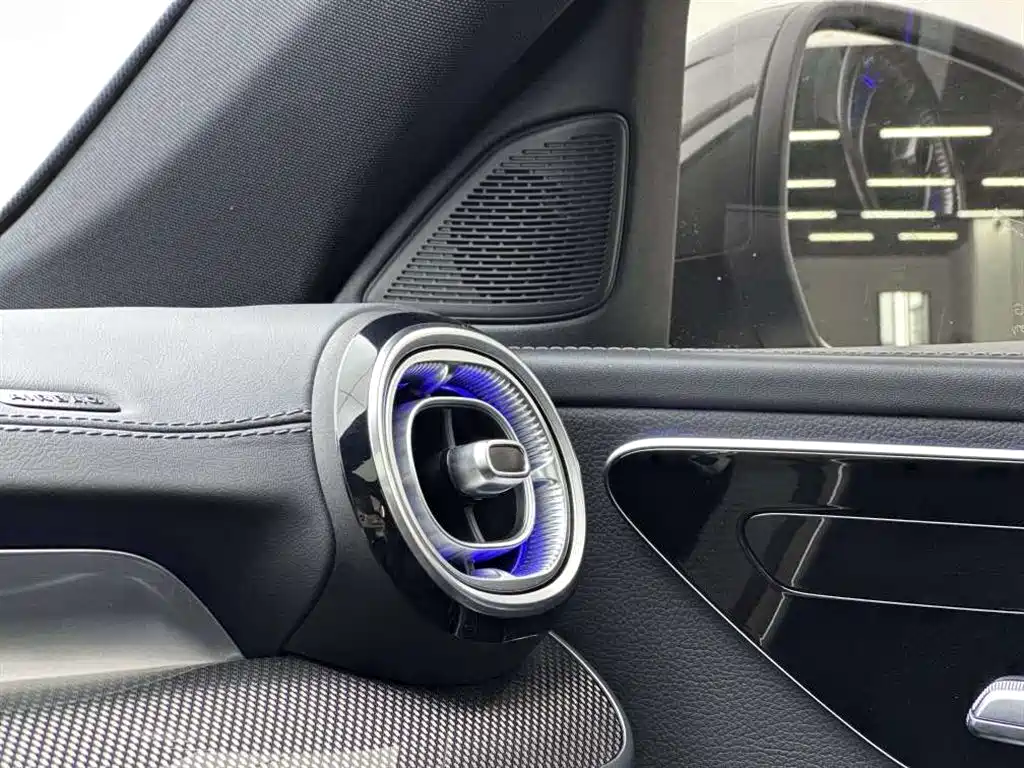 Mercedes-Benz C-Class 2022