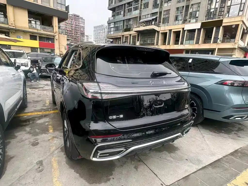 Hongqi HS5 2024 — фото 15